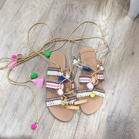 Shoes - Cute flats worn only once